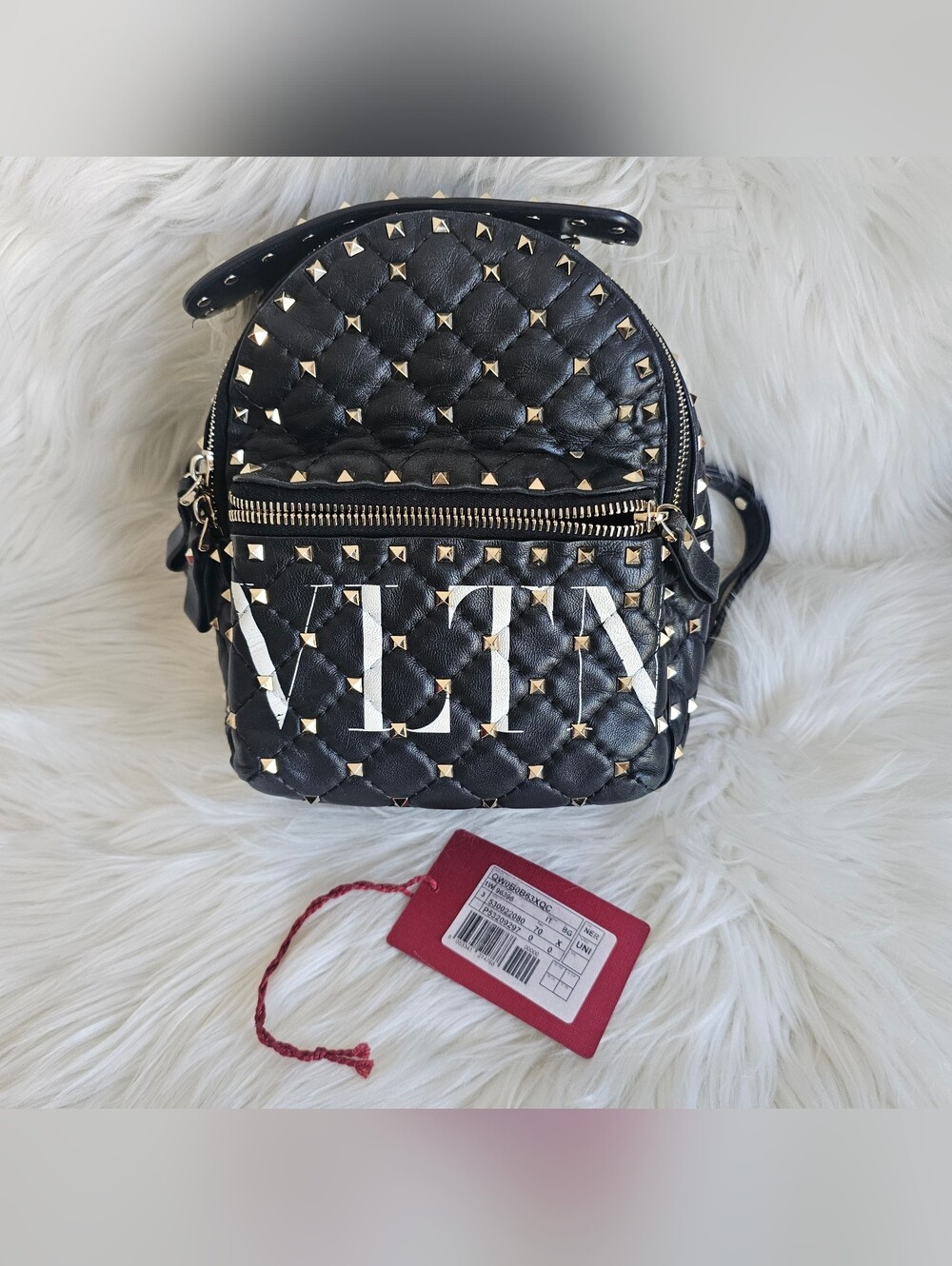 🖤 Valentino Rockstud Backpack 🖤 - Picture 11 of 13